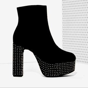 Laurita Studded Platform Boot